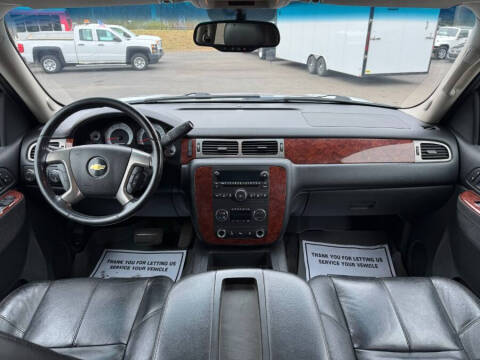 2011 Chevrolet Suburban LT