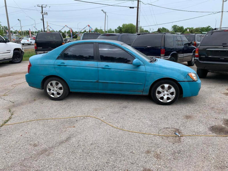 2004 Kia Spectra for sale at BUZZZ MOTORS in Moore OK