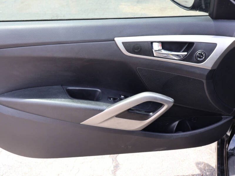 2016 Hyundai Veloster