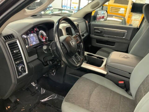 2017 RAM 1500 SLT