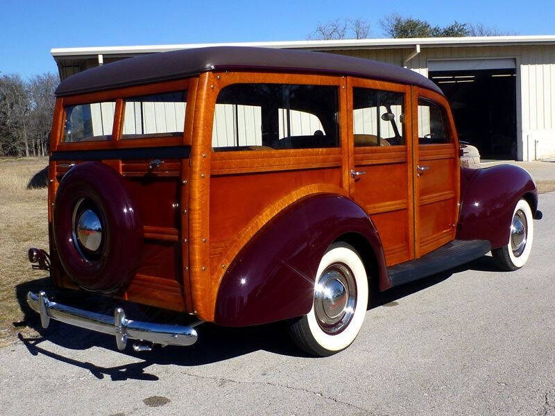 1940 Ford Deluxe