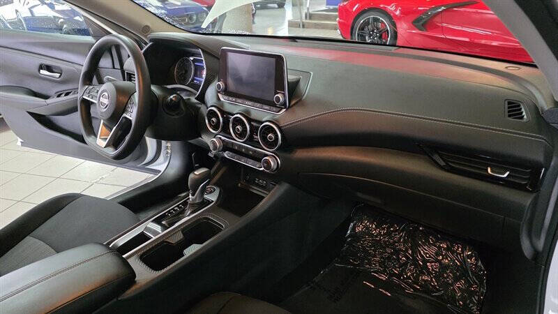 2025 Nissan Sentra SV