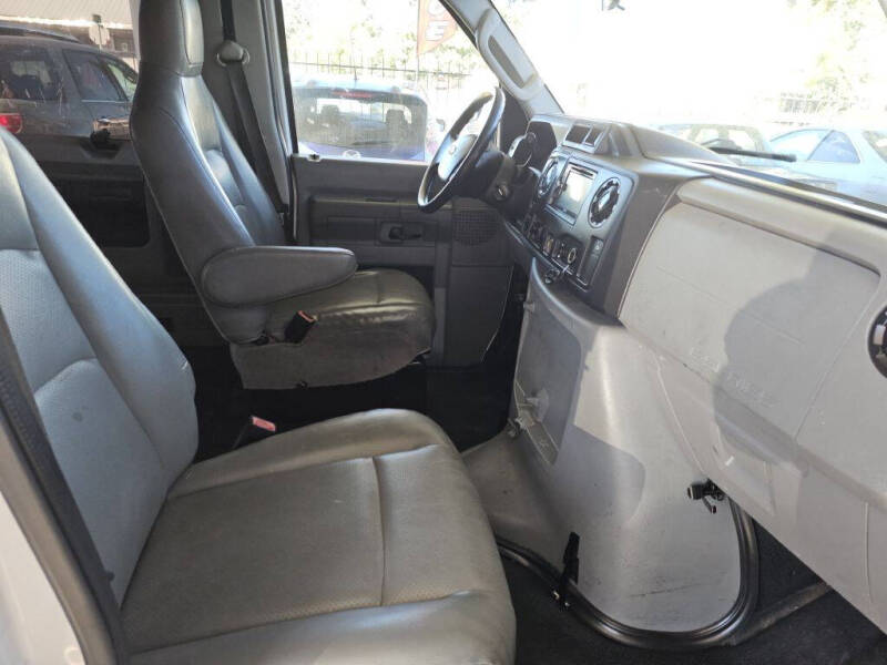 2013 Ford E-Series E-150 XL