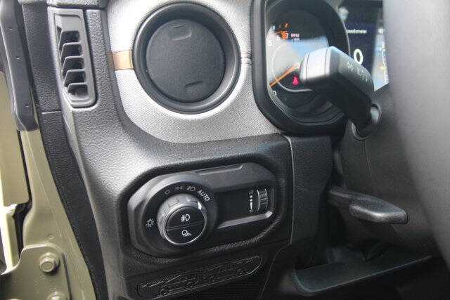 2025 Jeep Gladiator Sport S