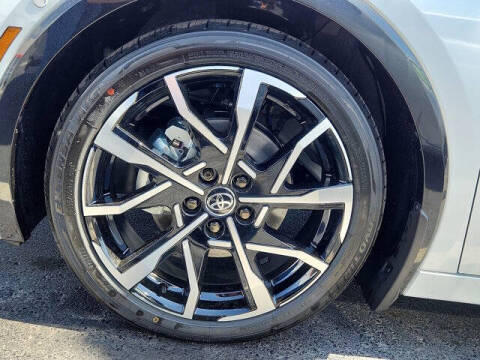 2025 Toyota Prius Plug-in Hybrid XSE Premium