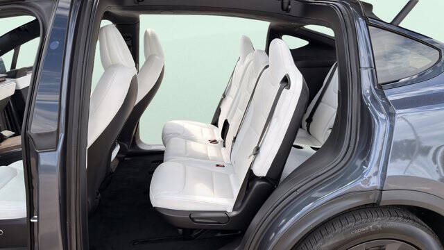 2023 Tesla Model X Standard Range