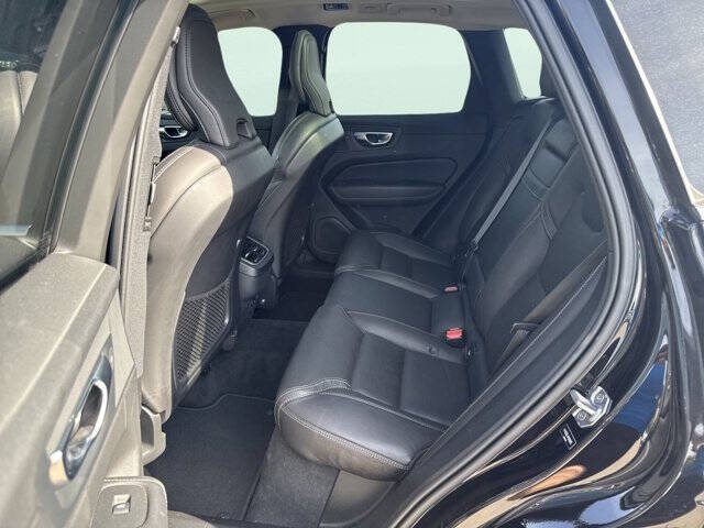 2021 Volvo XC60 T5 Inscription