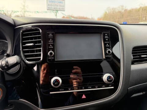 2020 Mitsubishi Outlander ES