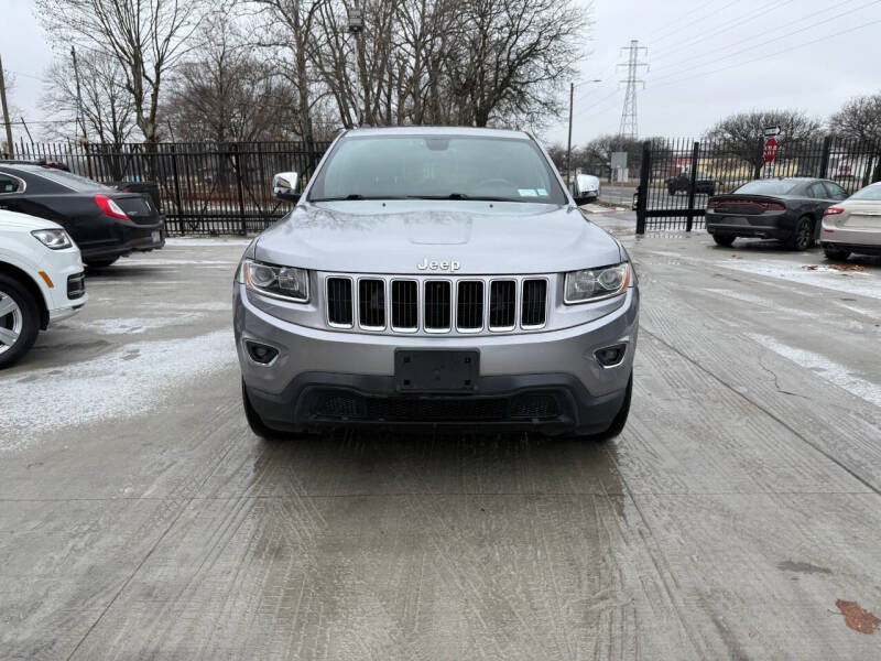 2015 Jeep Grand Cherokee Limited photo 2