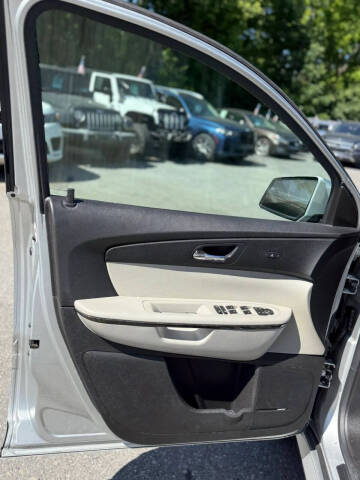 2011 GMC Acadia Denali