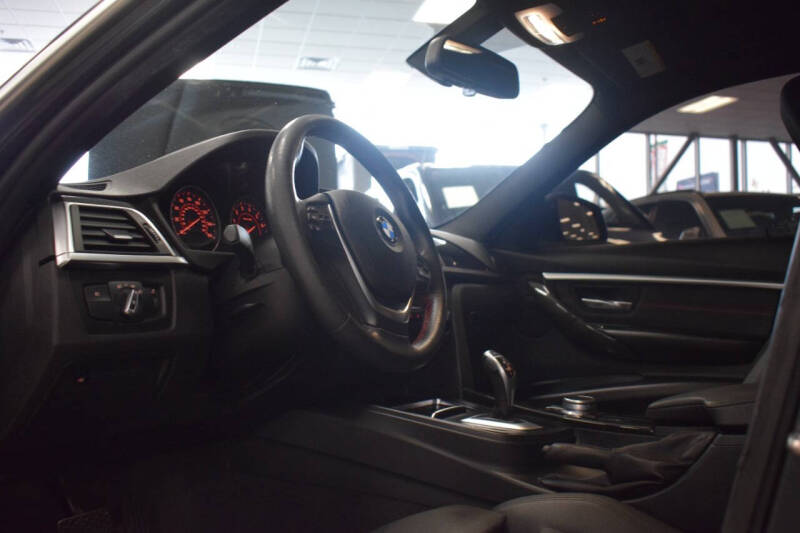 2018 BMW 3 Series 330i