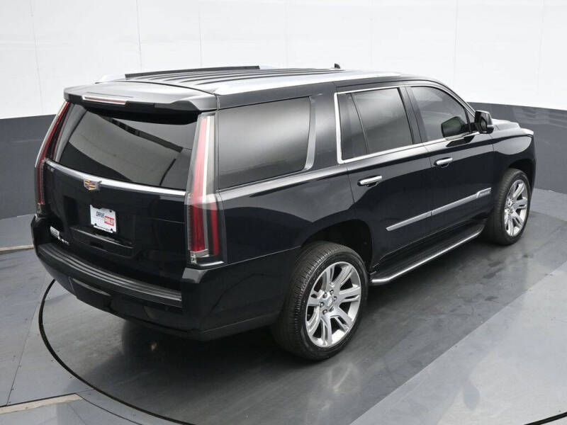 2019 Cadillac Escalade Luxury
