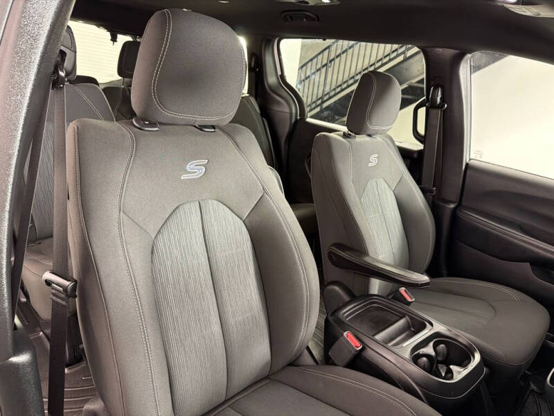 2018 Chrysler Pacifica Touring Plus