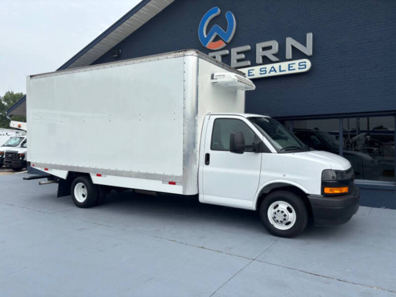 2024 Chevrolet Express Reefer Van