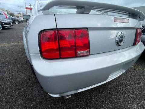 2007 Ford Mustang GT Deluxe