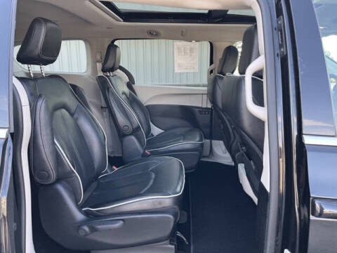 2023 Chrysler Pacifica Plug-In Hybrid Limited