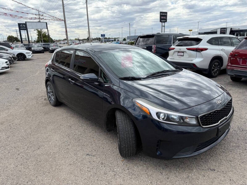 2017 Kia Forte5 LX