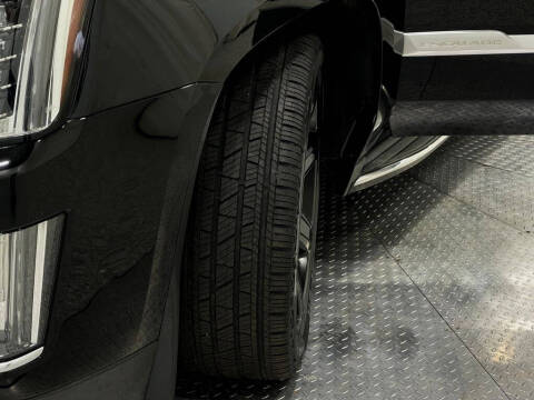 2018 Cadillac Escalade ESV Luxury