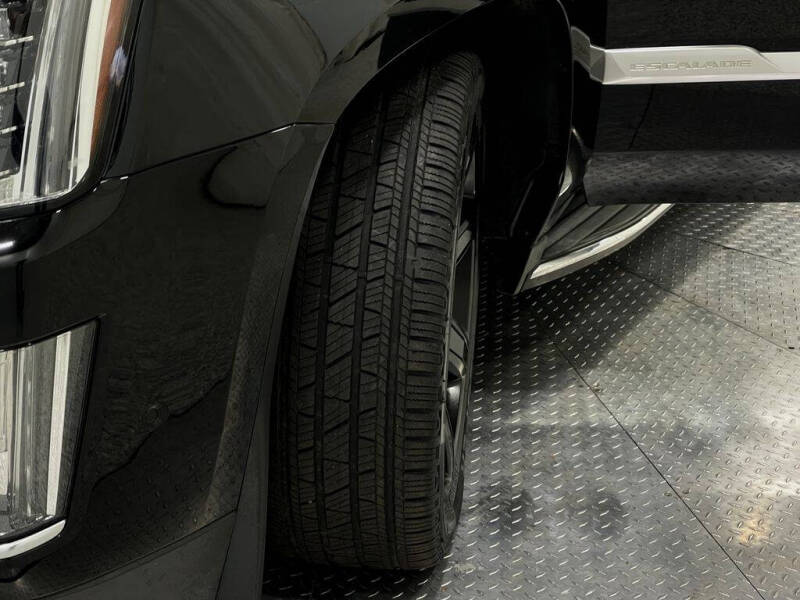 2018 Cadillac Escalade ESV Luxury