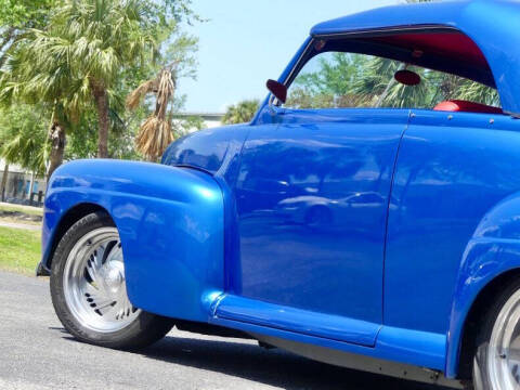 1948 Ford Super Deluxe