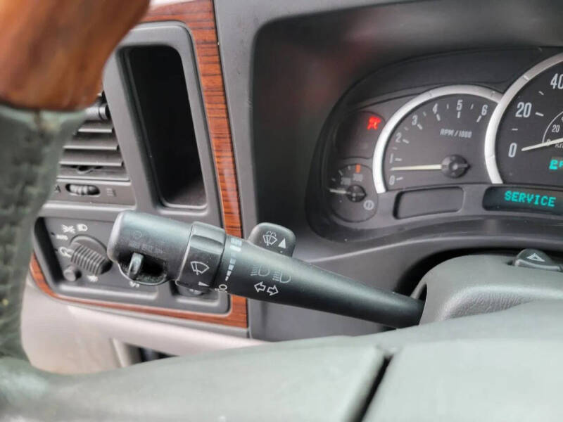 2003 Cadillac Escalade