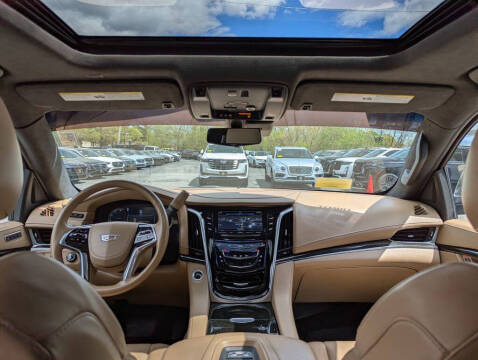 2020 Cadillac Escalade Platinum