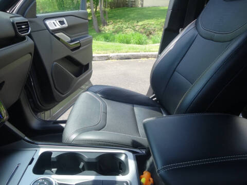 2022 Ford Explorer ST