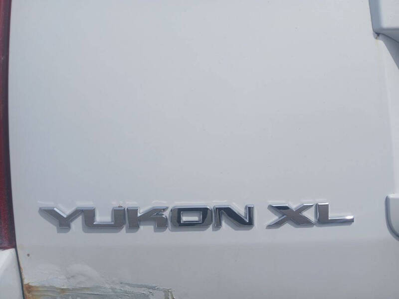 2011 GMC Yukon XL SLT 2500