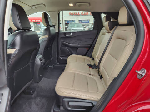 2021 Ford Escape SEL