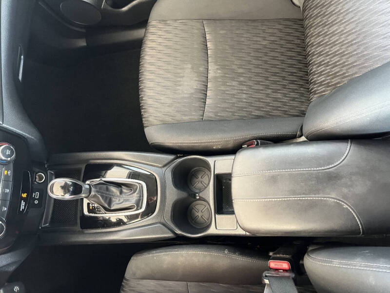 2020 Nissan Rogue S