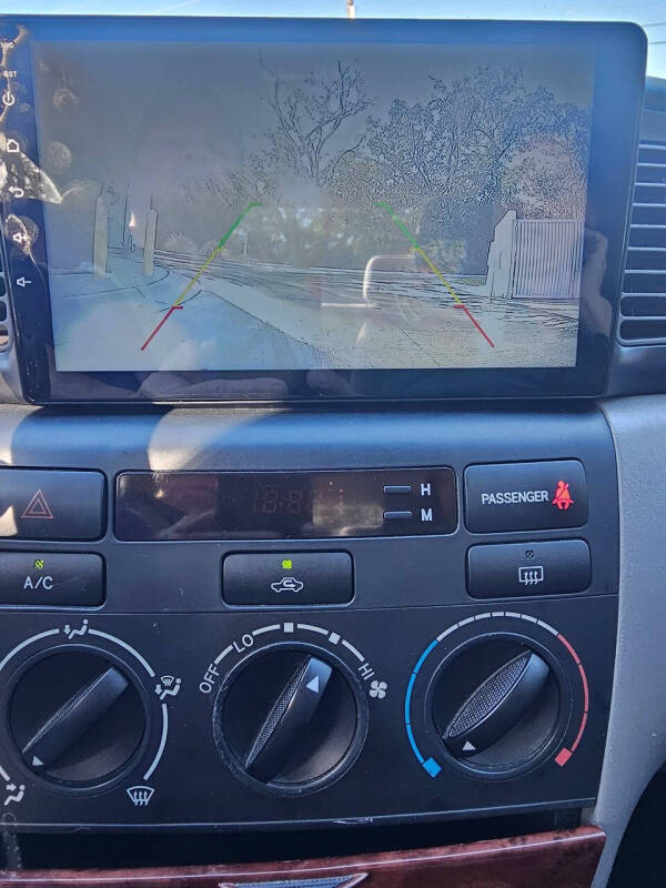 2004 Toyota Corolla LE