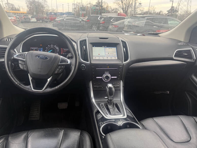 2017 Ford Edge Titanium