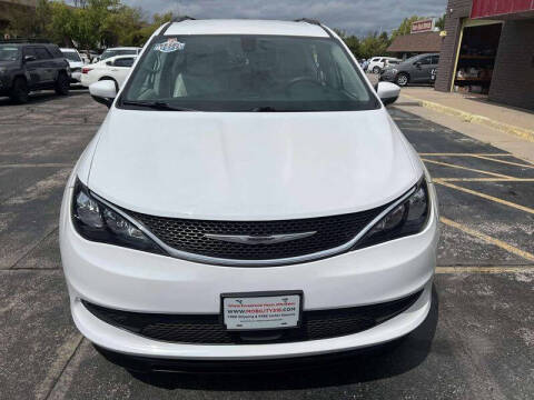 2021 Chrysler Voyager LXi
