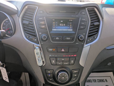 2016 Hyundai Santa Fe SE