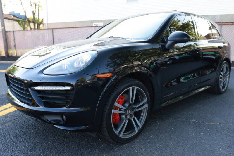 2013 Porsche Cayenne GTS