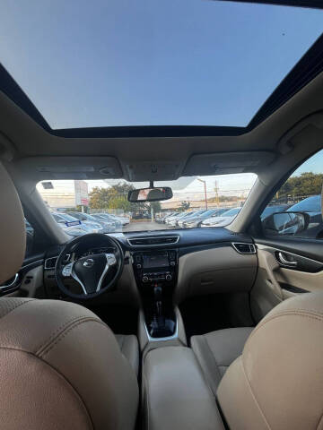 2016 Nissan Rogue SV