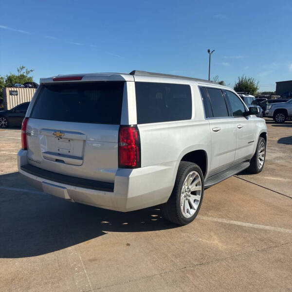 2017 Chevrolet Suburban LT