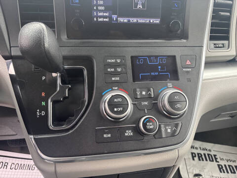 2017 Toyota Sienna L 7-Passenger