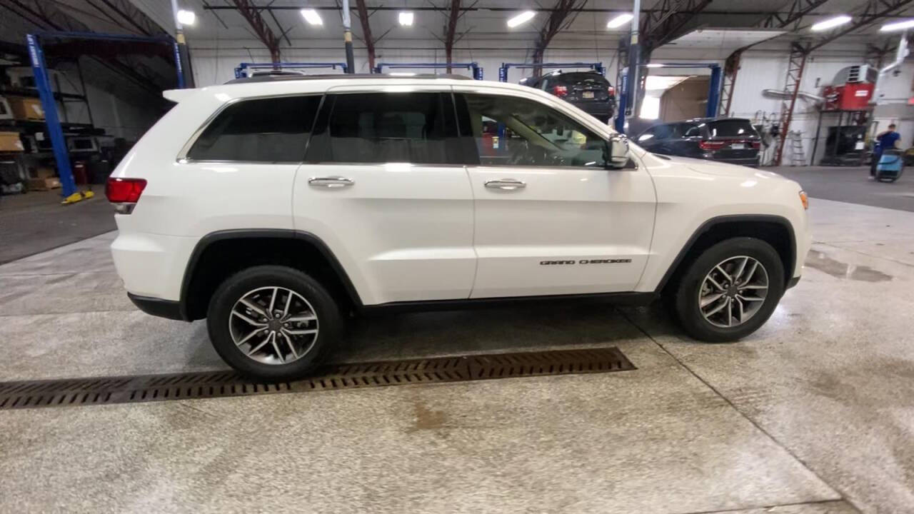 2021 Jeep Grand Cherokee for sale at Victoria Auto Sales in Victoria, MN