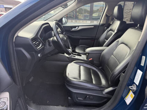 2020 Ford Escape SEL