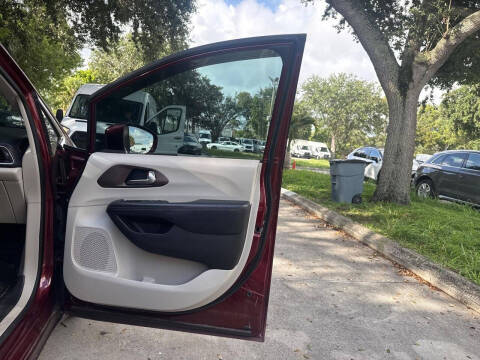 2019 Chrysler Pacifica Touring L