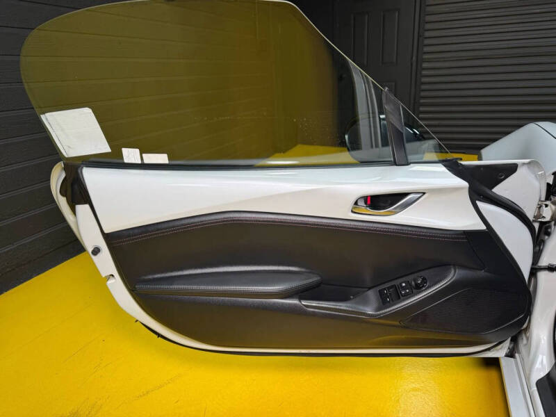 2016 Mazda MX-5 Miata Club