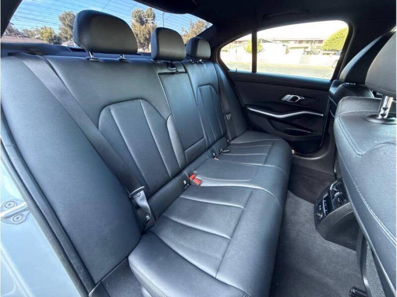 2019 BMW 3 Series 330i