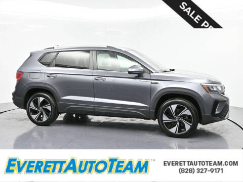 2024 Volkswagen Taos SE 4Motion