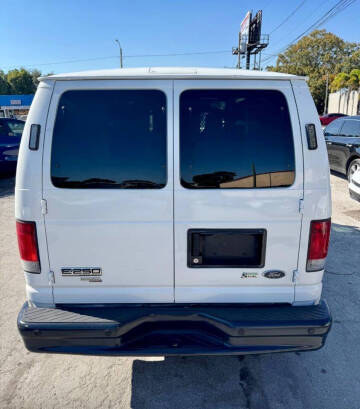 2011 Ford E-Series E-250