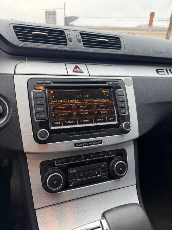 2009 Volkswagen CC VR6 4Motion