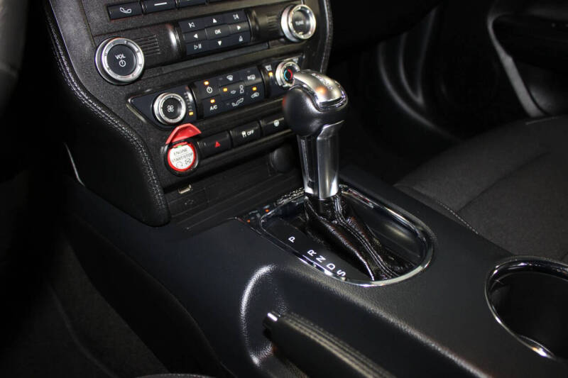 2015 Ford Mustang V6