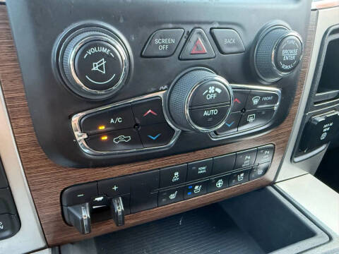 2017 RAM 1500 Laramie