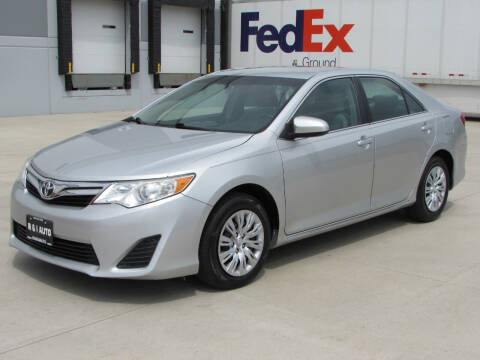 2014 Toyota Camry for sale at R & I Auto in Lake Bluff IL