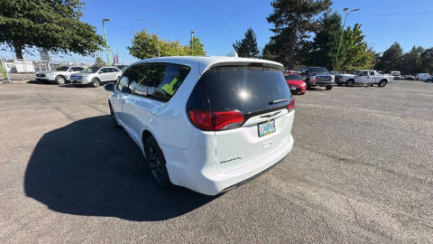 2018 Chrysler Pacifica Touring Plus